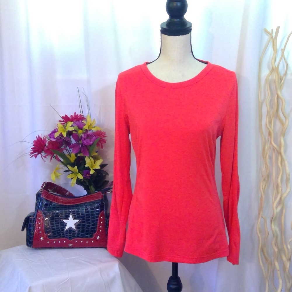 EUC Danskin Top